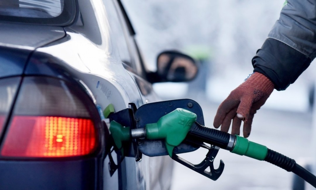 Цены на бензин в России бьют рекорды пятый день подряд