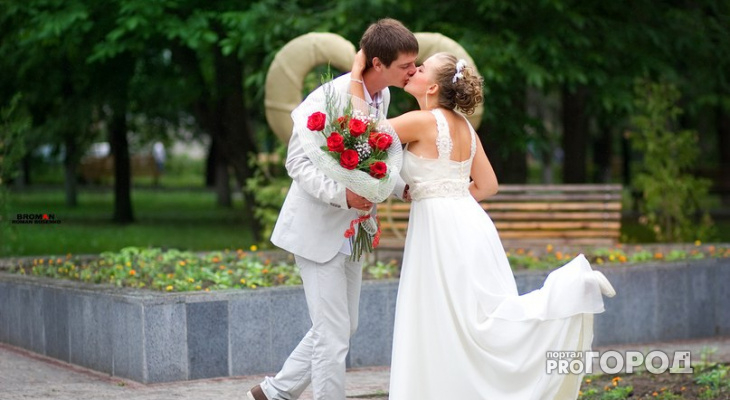 В Коми за год поженились почти пять тысяч семейных пар