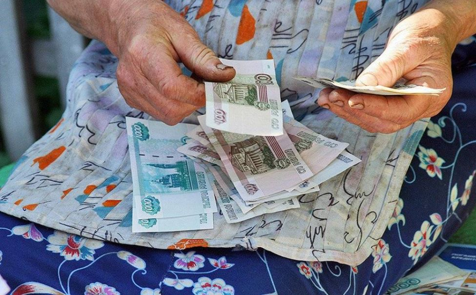 Российским пенсионерам начнут выплачивать по 5 тысяч рублей в октябре?