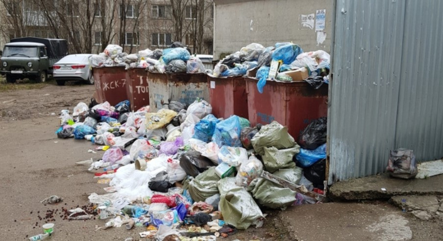 Прокуратура Коми потребовала администрацию поселка решить мусорный вопрос