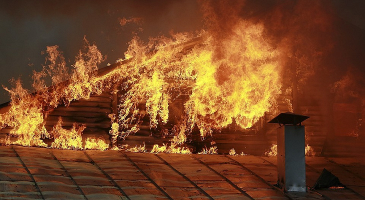 На пожаре под Сосногорском погибло 2 человека