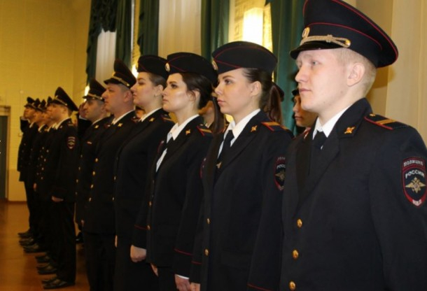В Коми более 50 молодых полицейских присягнули на верность Отечеству