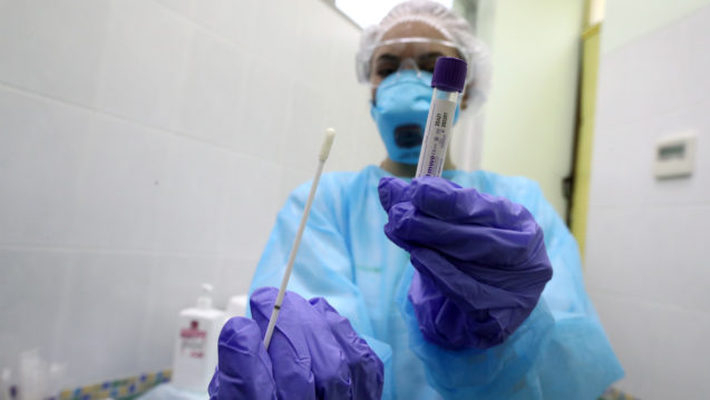 Российские вирусологи рассказали об ошибках при сдаче теста на коронавирус