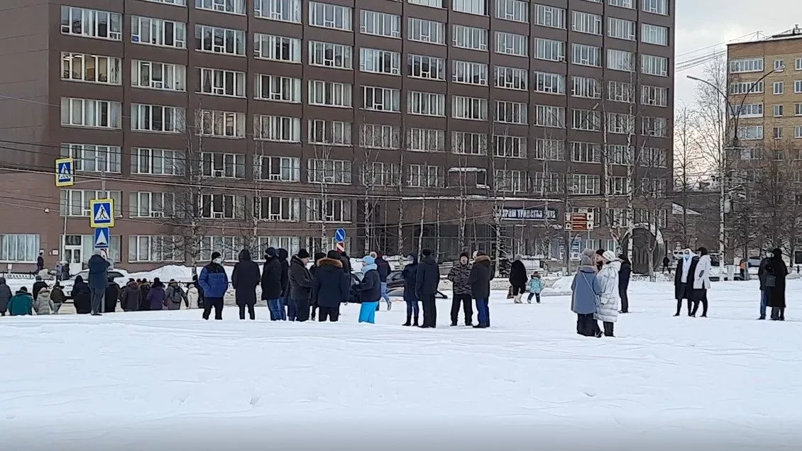 Фото к статье: Ухтинский суд вновь оштрафовал участников митинга