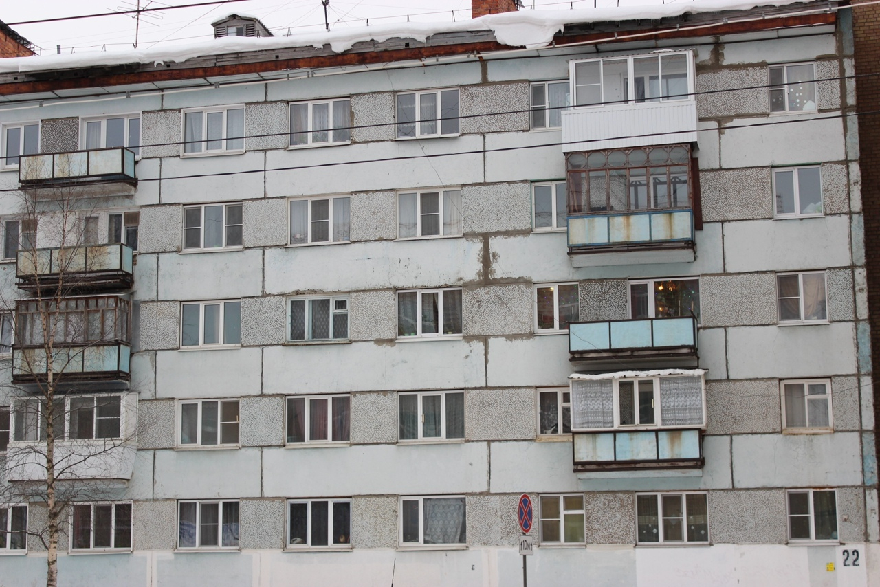 Ухтинский суд обязал жильца вернуть свой балкон в первоначальное состояние