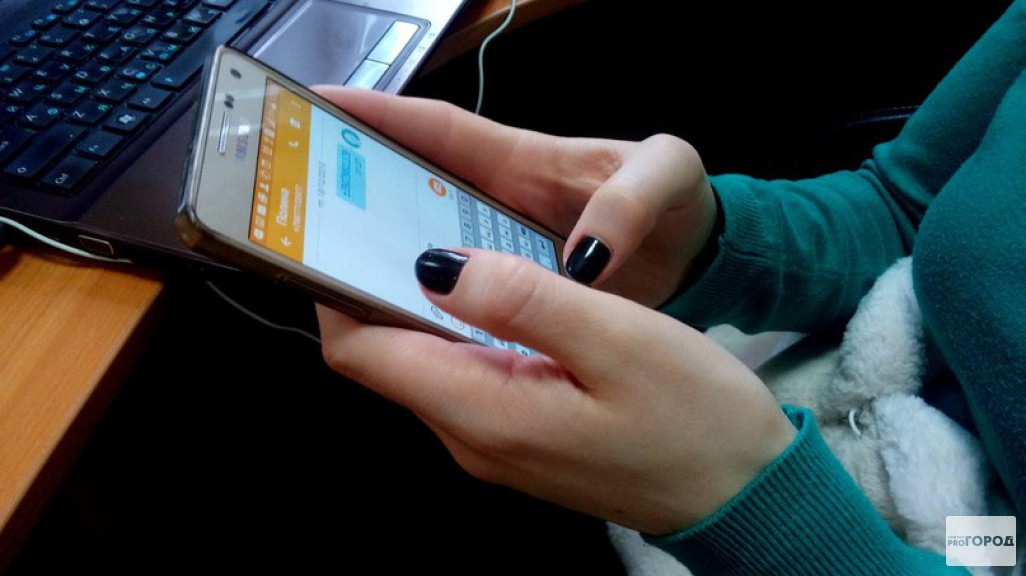 Ухтинские школьники не смогут использовать смартфоны для учебы