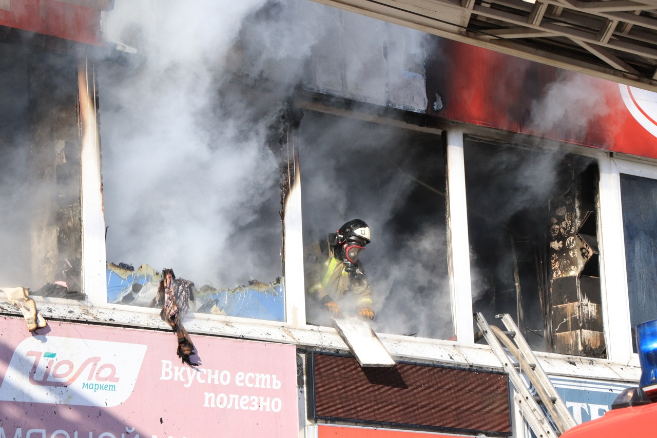 В Коми горел торговый центр: были эвакуированы 40 человек