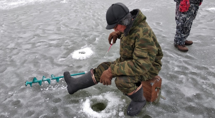 Рыбалки больше не будет: в Коми запретили выходить на лед