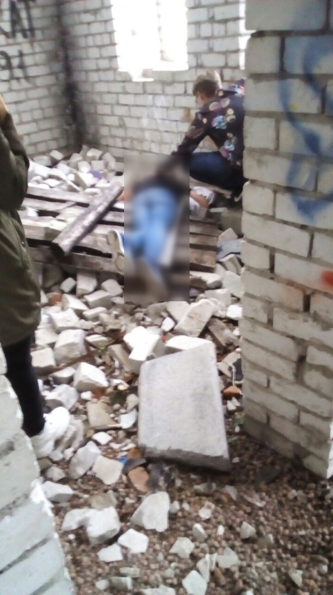 В заброшенном здании в Коми нашли тело подростка, который погиб ужасной смертью
