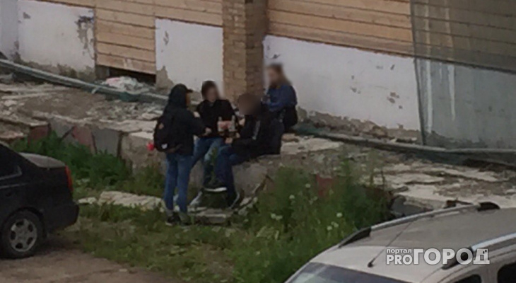В Сосногорске два 14-летних подростка отметили "майские" алкоголем и попали в больницу