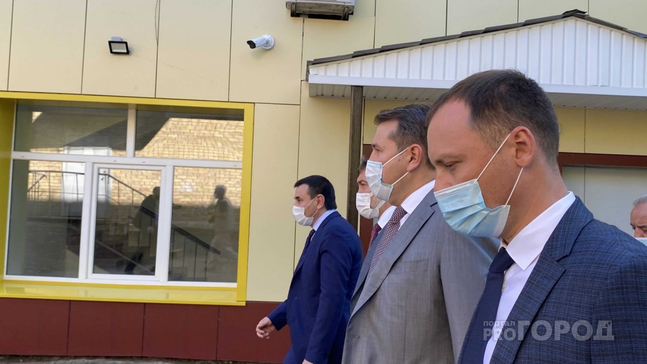 Минздрав Коми приехал на открытие стационара в Ухтинской детской больнице