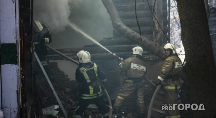 За сутки в Сосногорске произошло 2 крупных пожара, один человек погиб