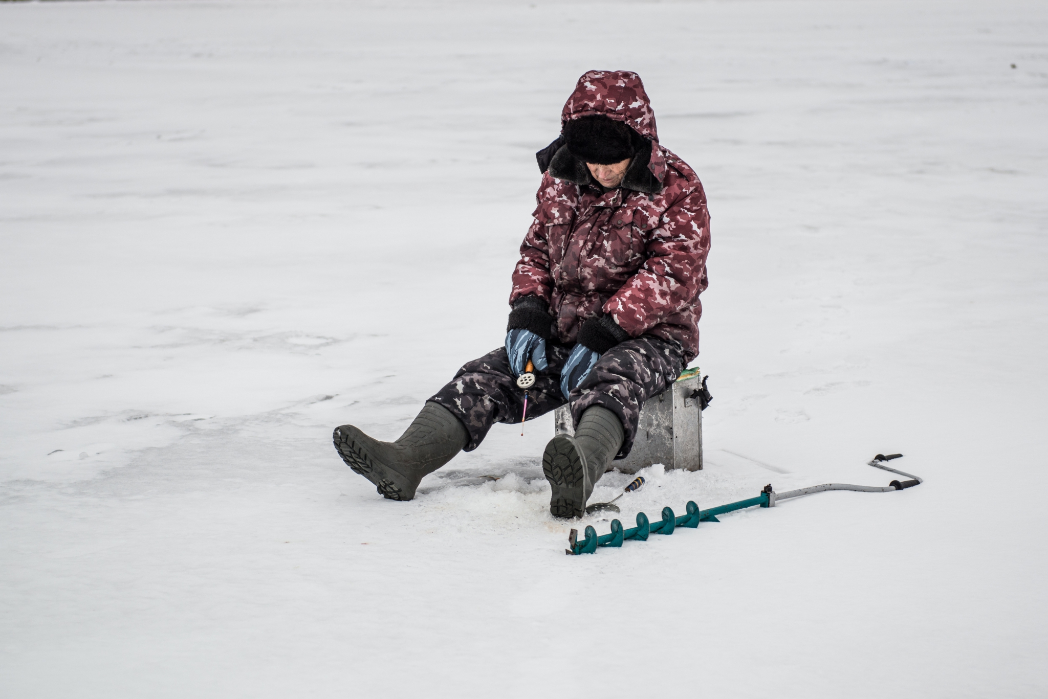 Рыбаков провалившихся под лед спасать будут за деньги