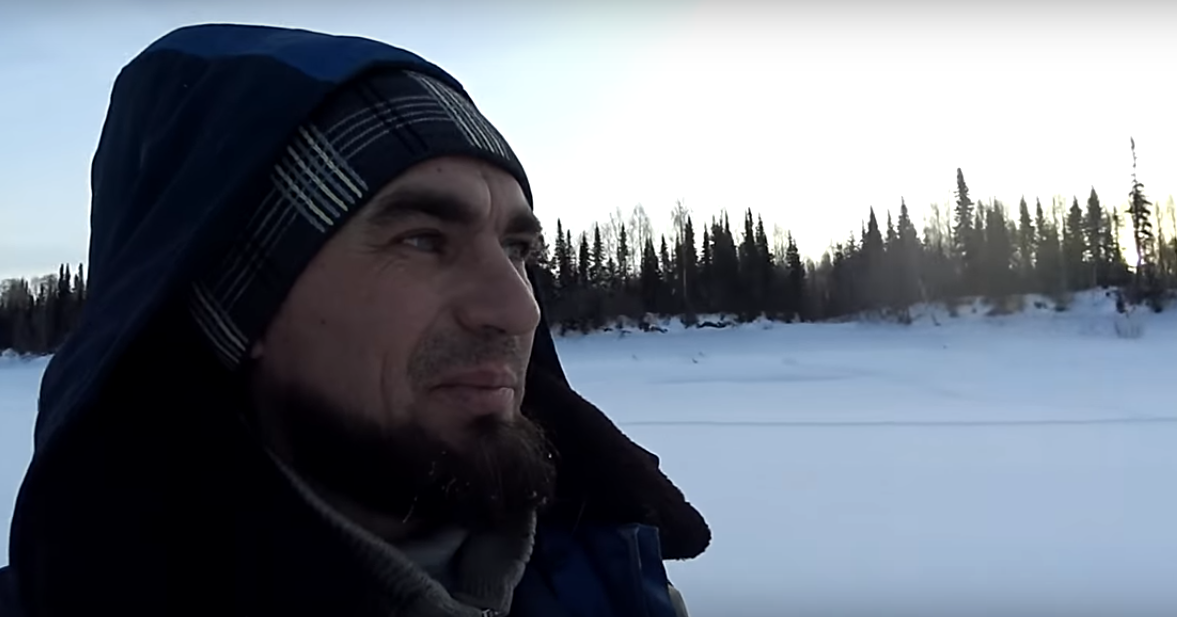 Ухтинские блогеры записали видео зимней рыбалки