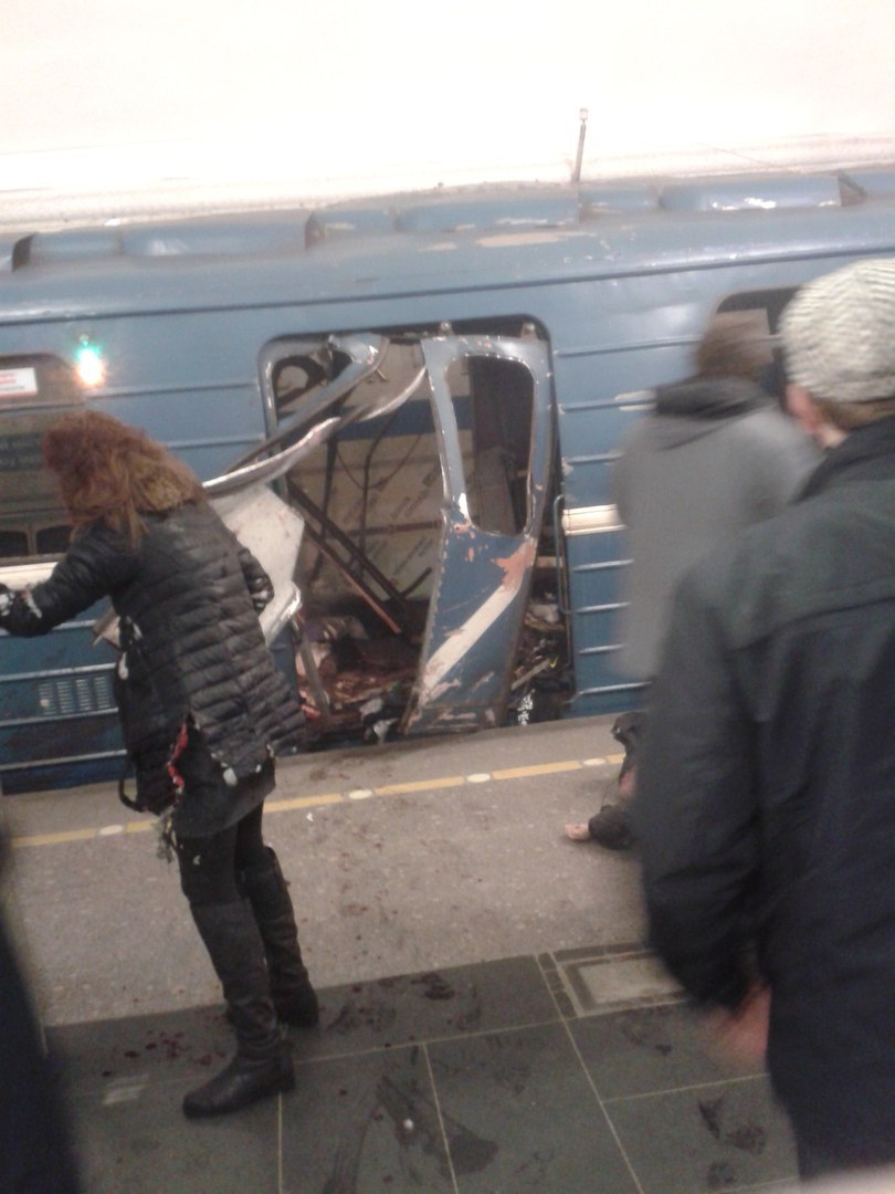 Генпрокуратура РФ признала взрывы в метро Санкт-Петербурга терактом