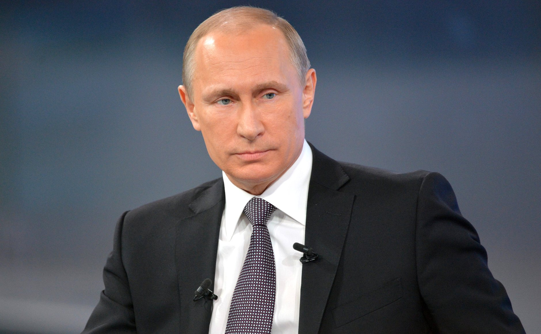 Путин назвал три версии взрывов в метро Санкт-Петербурга