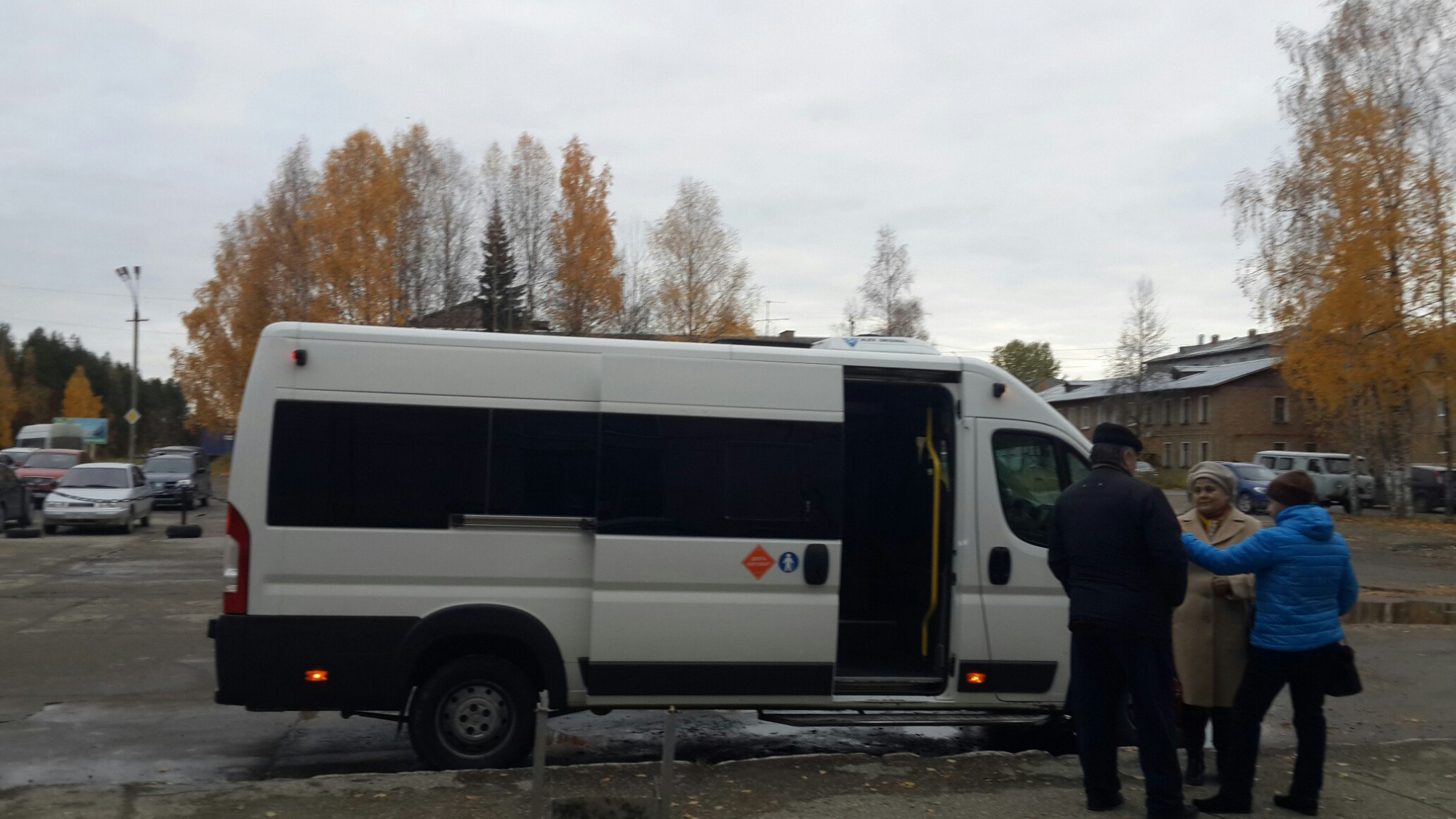 Аэропорт Ухты отправил пассажира в Москву на автобусе