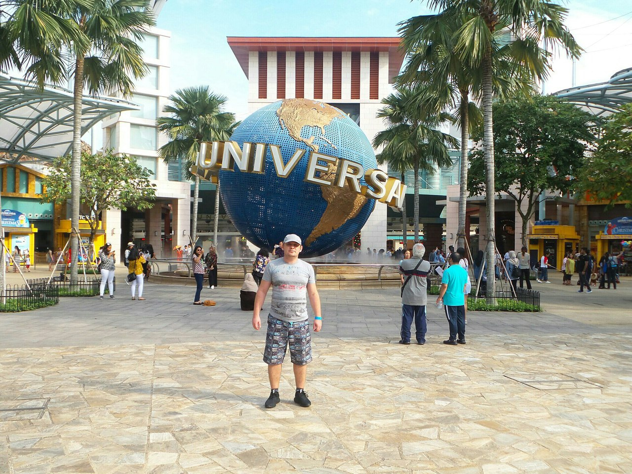 Ухтинец в Сингапуре: "Ел неведомую еду и посетил парк аттракционов Universal"