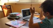 В Минпросвещения рассказали, при каких условиях переведут школы на удаленку