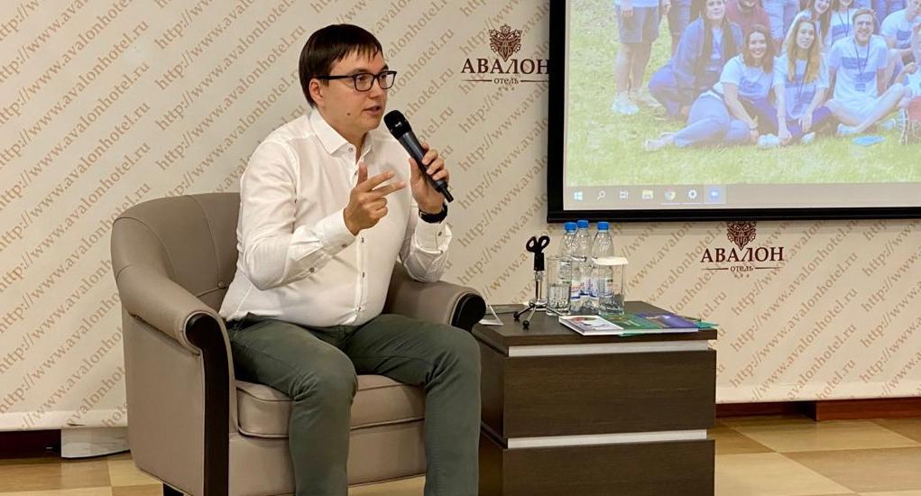 Экс-следователь рассказал сыктывкарцам об идее партии “Новые люди” по реформам