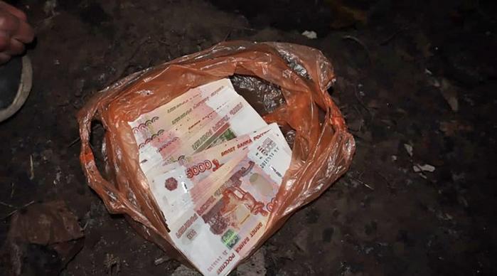 "Бабушкин помощник": ухтинец украл у пенсионерки два пакета с деньгами и документами 