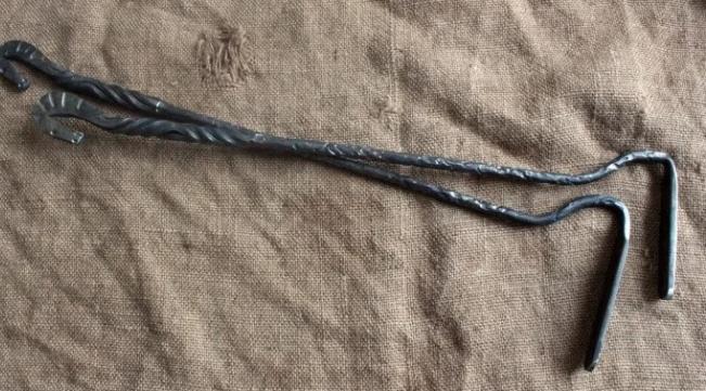 В Коми дочь избила родную мать кочергой и полила ей на голову кипяток