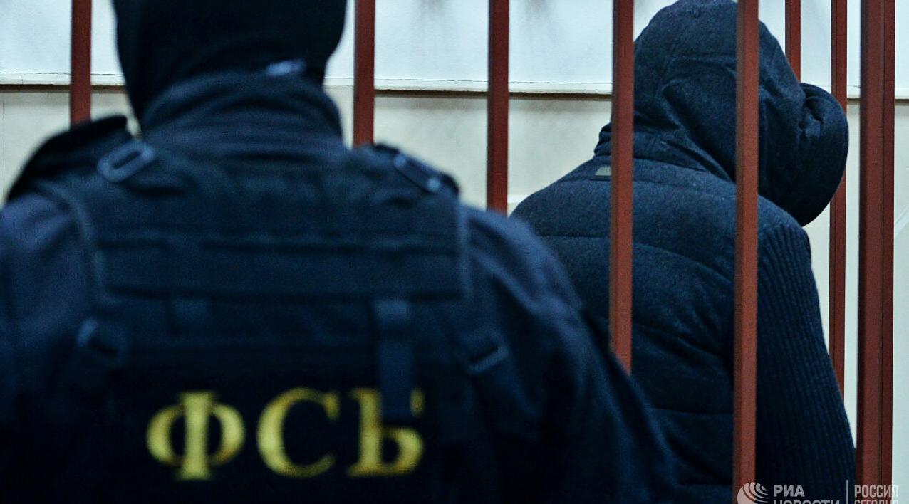 Военный суд арестовал офицеров ФСБ "обворовавших" город Коми