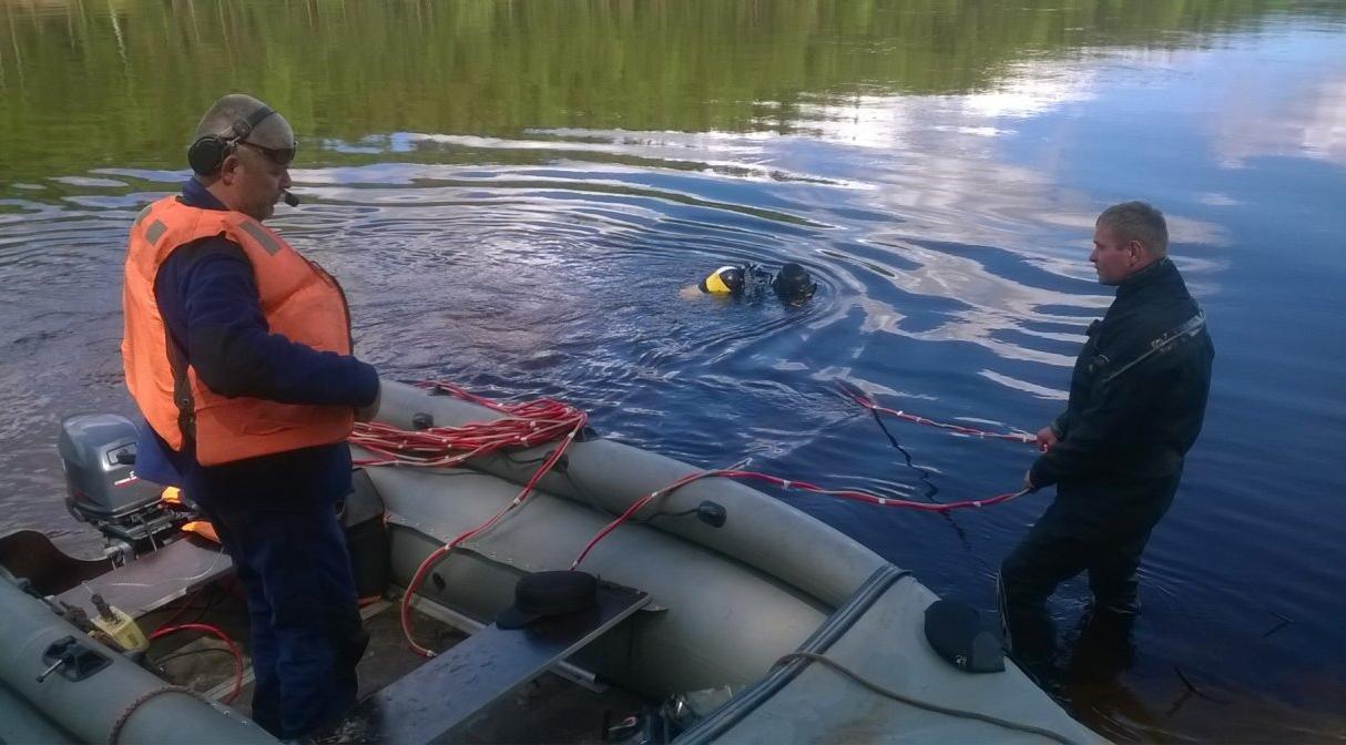 В Коми пьяные жители поселка мешали спасателям доставать труп 12-летнего ребенка