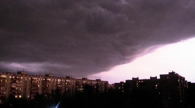 МЧС просит ухтинцев остаться в защищенном помещении