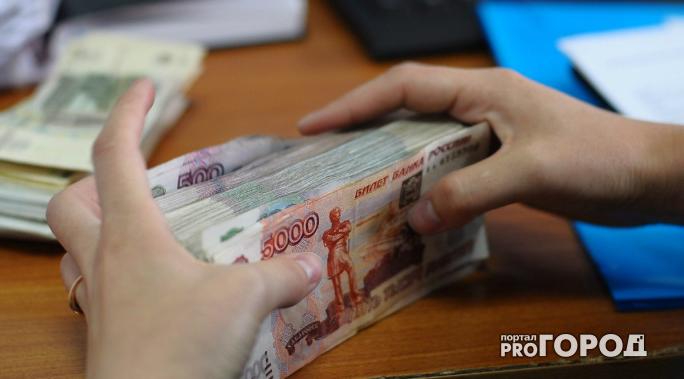 Россияне назвали доход, необходимый для жизни в время пандемии