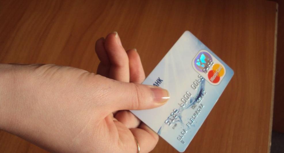 Теперь свои банковские карты можно спасти от мошенников в пару действий