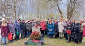 Делегация Коми возложила цветы на мемориальных комплексах Ленинградской области