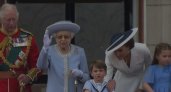 В Интернет попал последний прижизненный снимок ослабевшей Елизаветы II