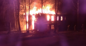 В республике Коми пожарные спасли из огня двух человек