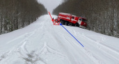 В Коми водитель пожарной машины не справился с управлением на заснеженной дороге