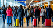 Прощай, спокойный отпуск: туристов с чемоданами этих 3 цветов ждут неприятности в аэропорту