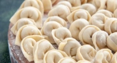 Всего 50 грамм — и тесто вкусное даже без начинки: пельмени и вареники получаются, как у бабушки в деревне
