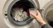 Стакан на стирку и одежда безупречно белая: секрет от прачки, что нужно добавить в стиралку вместе с порошком