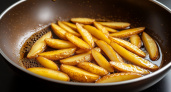 Три секрета идеальной жареной картошки: почему она не прилипает к сковороде