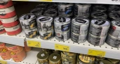 Дочь — технолог пищевой промышленности объяснила: чем отличаются консервы из "Светофора" от таких же в других магазинах