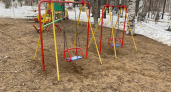 В Коми правоохранители добилась компенсации за травму ребёнка на небезопасной детской площадке