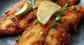 Рыба всегда с хрустящей корочкой и нежной внутри: одна хитрость улучшит вкус блюда