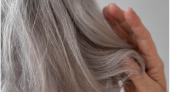 Смешиваем 4 продукта — и на седину: боремся с "серебром" в волосах домашними средствами