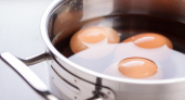 Почему нельзя выливать воду, в которой варились яйца: запомните раз и навсегда
