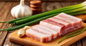 Такое сало получится вкусным даже у новичка: 5 проверенных способов засолки