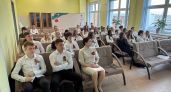 Министр здравоохранения Коми провела урок "Разговоры о важном" и рассказала о вкладе республики в Победу в Великой Отечественной войне