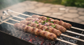Вместо надоевшего шашлыка: люля-кебаб из курицы и свинины - рецепт