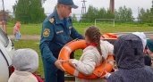 Школьникам в Коми рассказали о правилах поведения при пожаре и на воде