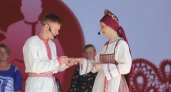 Молодожёны из Коми отпраздновали свадьбу с народными обрядами
