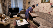 Угловые диваны уже не в фаворе: в 2026 гостиные собирают совсем иначе — комната больше не выглядит заставленной